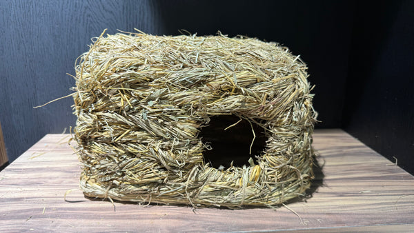 Guinea Pig Hideout (Straw)