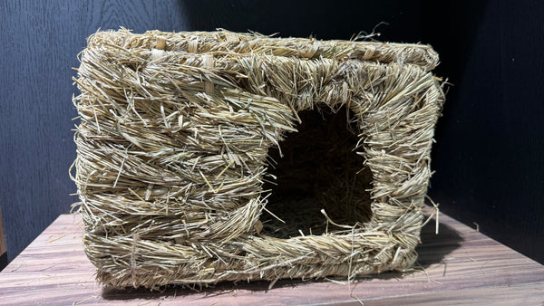 Guinea Pig Hideout (Straw)